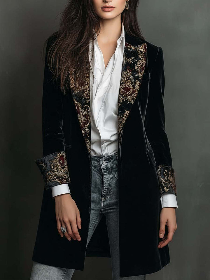Léontine™ Blazer in Schwarz – offen getragen