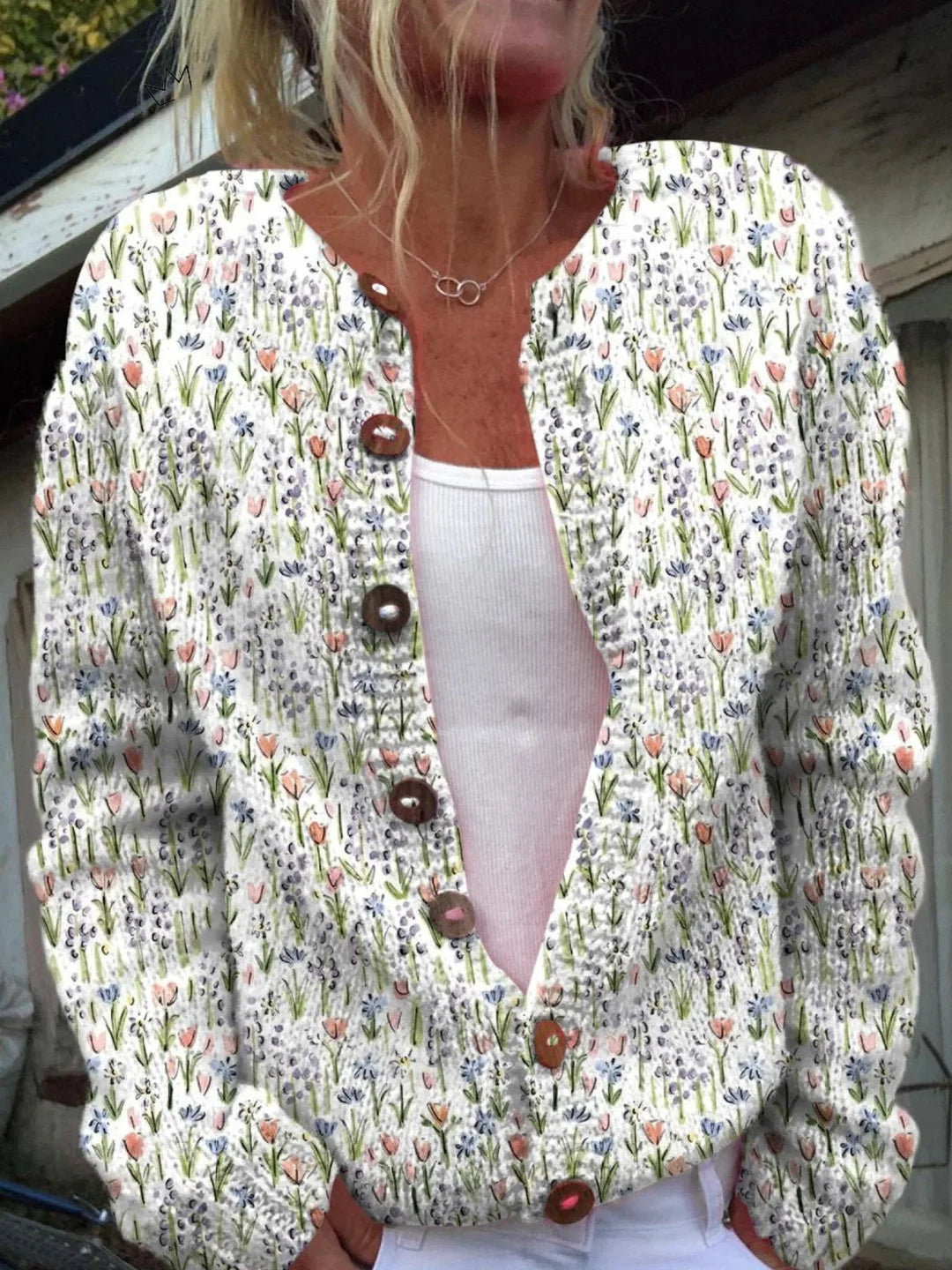 Ivadelle™ Strickjacke in Creme mit feinem Blumenmuster
