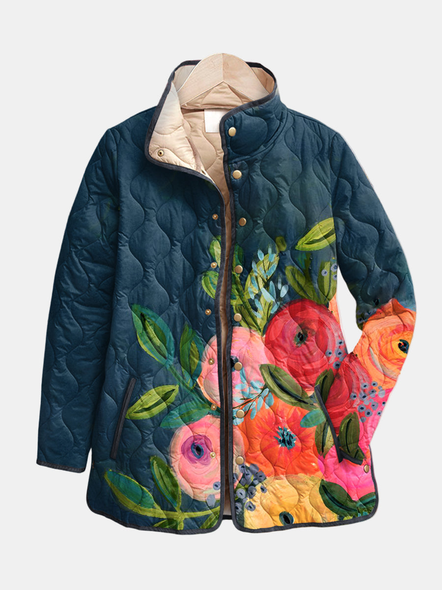 Camille™ Steppjacke in Nachtblau mit Blumenmotiv, Vorderansicht