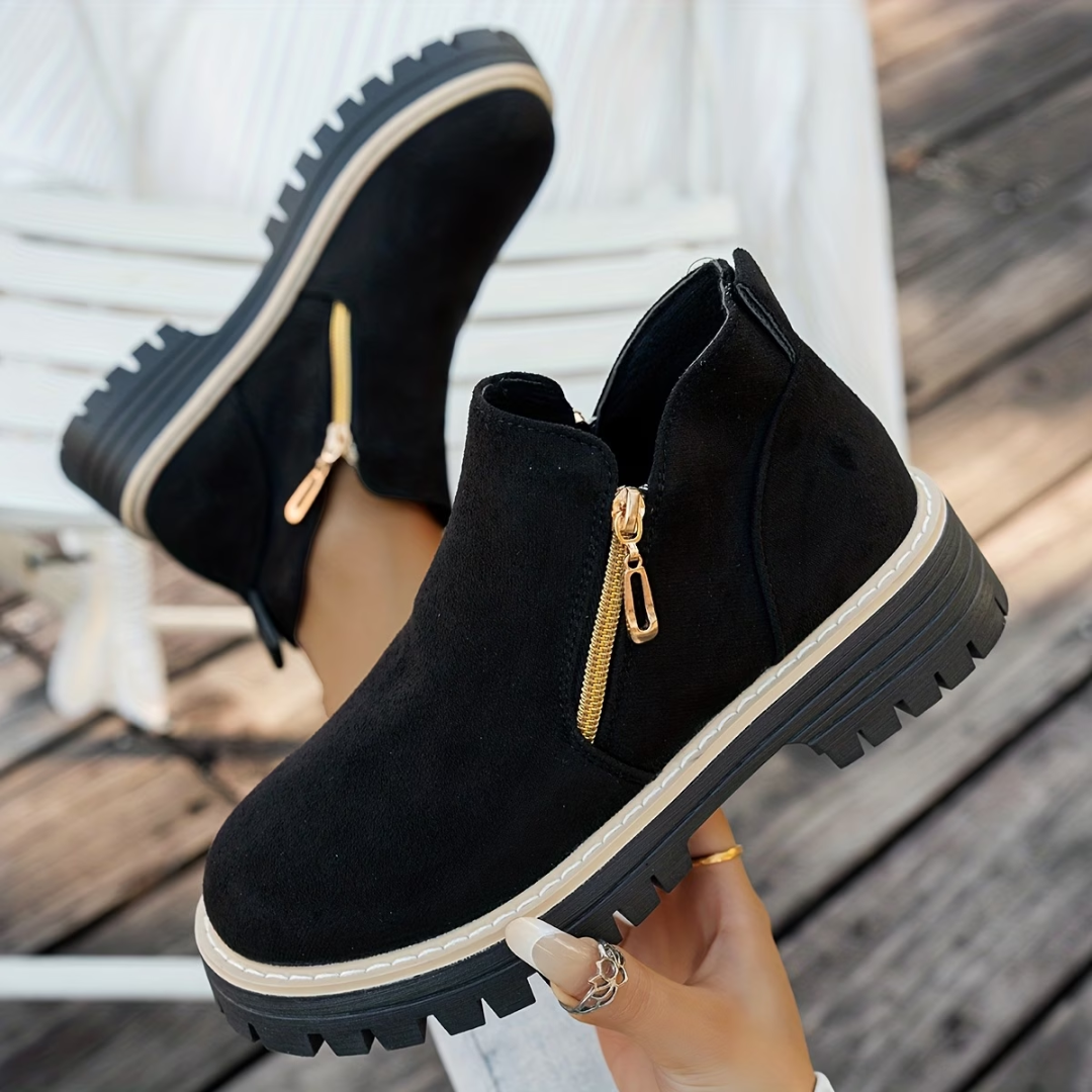 Mila™ Stiefeletten in Schwarz