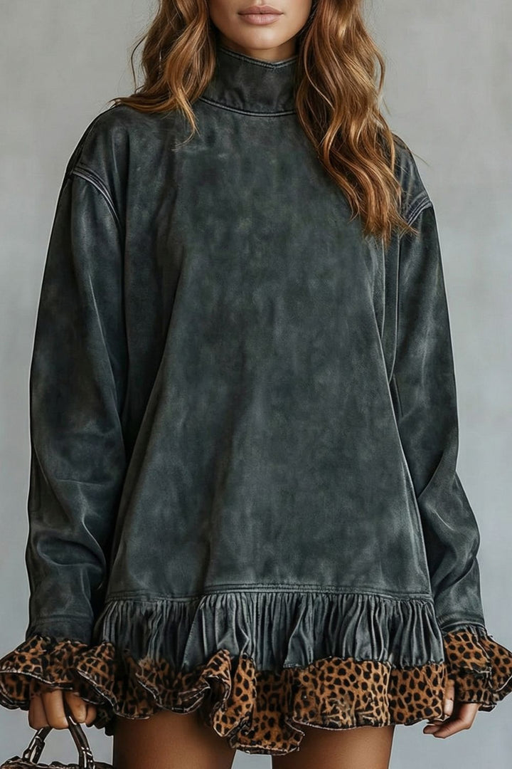 Selvatta Oversized-Minikleid in Wildlederoptik in Anthrazit mit Leoparden-Volant an Saum und Ärmeln