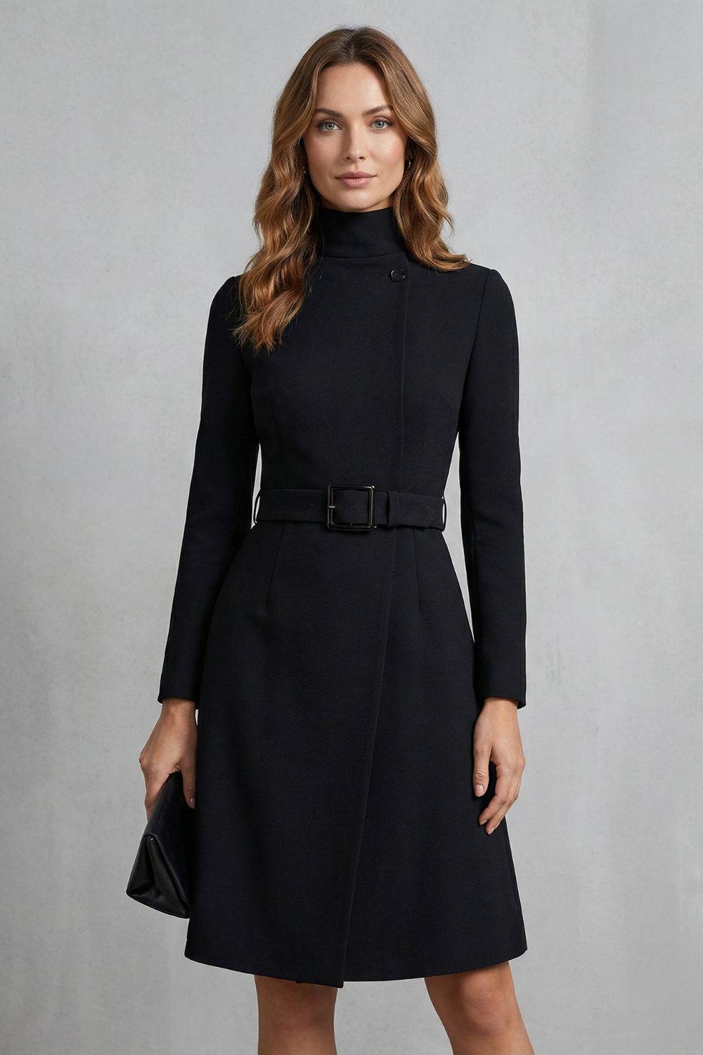 Nivara Kleid in Schwarz, Gesamtansicht von vorne