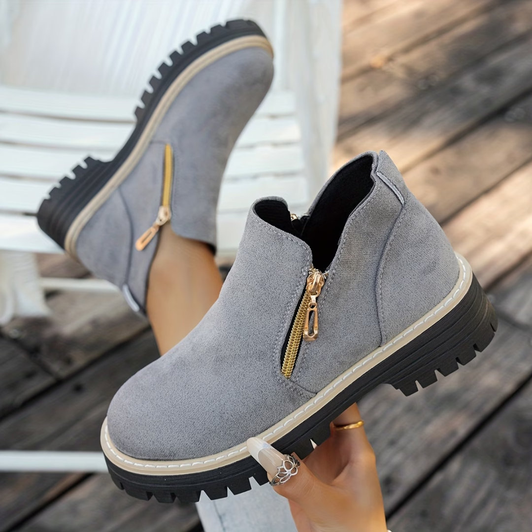 Mila™ Stiefeletten in Grau