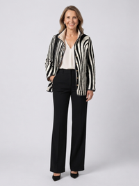 Sylvie™ | Steppjacke mit geschwungenen Streifen in Schwarz und Creme