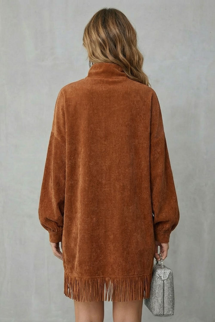 Castellaine Cord-Minikleid in Braun, Rückansicht mit Fransensaum