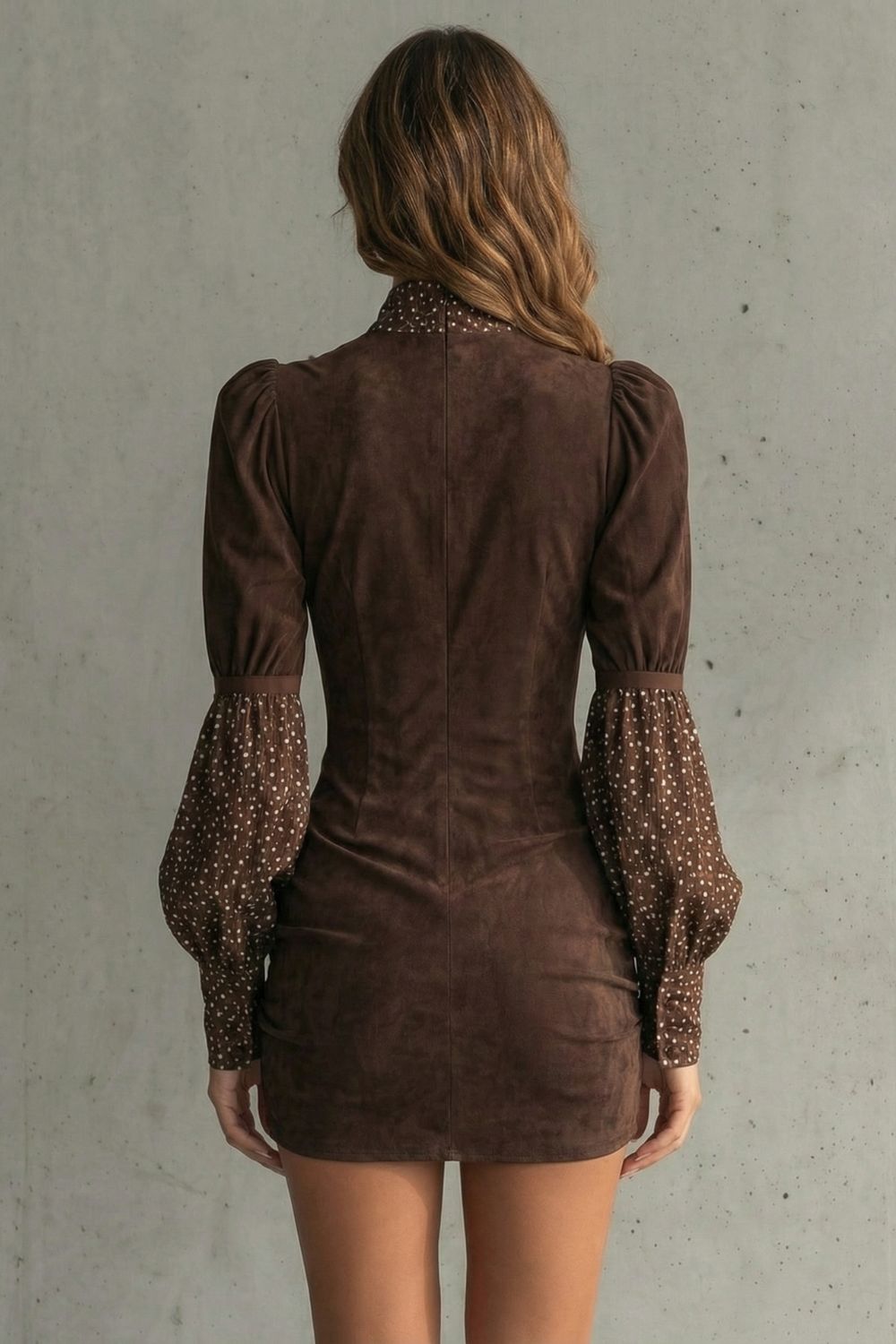 Serelinne Minikleid in Kaffee – Rückansicht