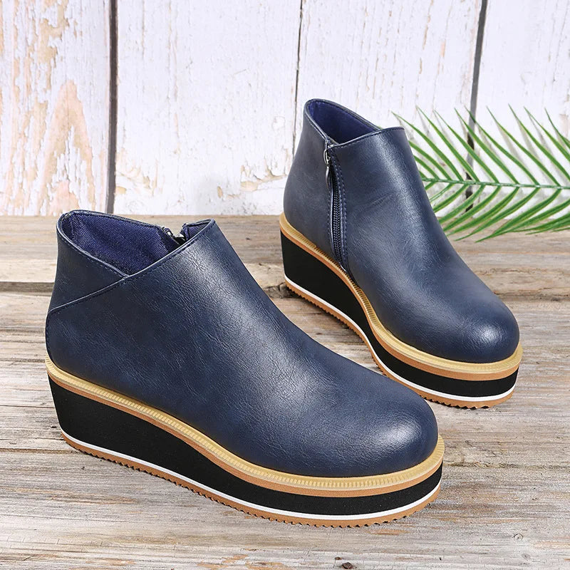Coralie™ Keil-Stiefeletten in Marineblau mit seitlichem Reißverschluss