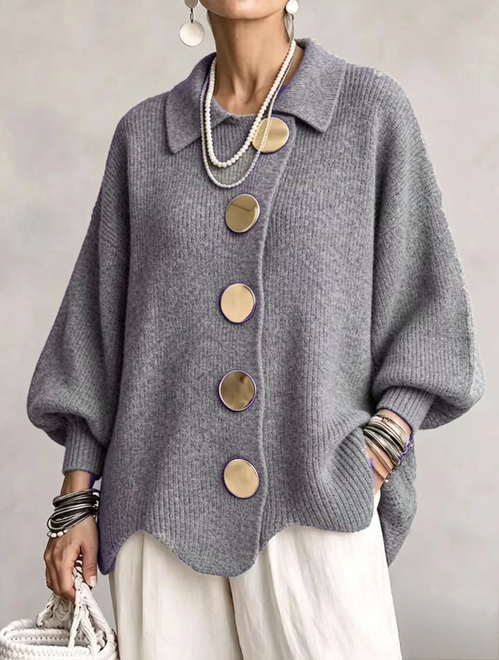 Isadora Oversize-Cardigan mit goldfarbenen Knöpfen in Grau