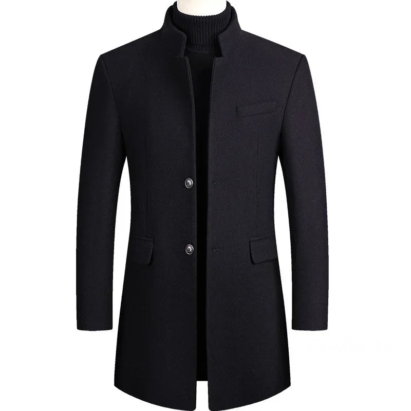 Theotrench Trenchcoat getragen