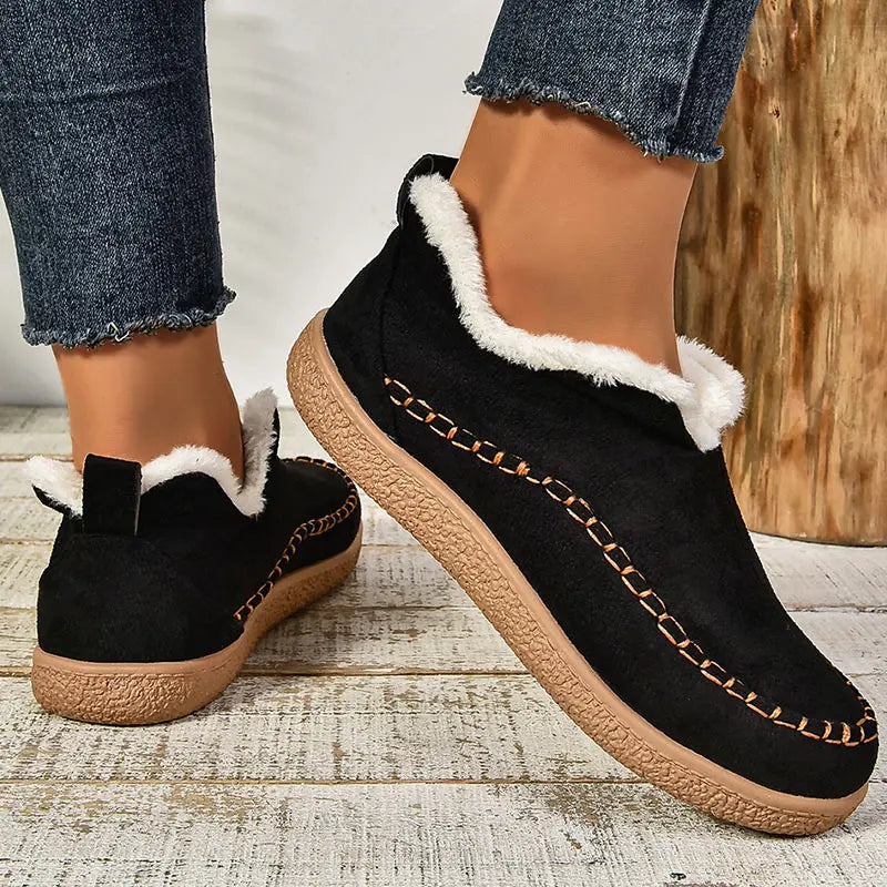 Ellis™ Schlupfstiefeletten in Schwarz