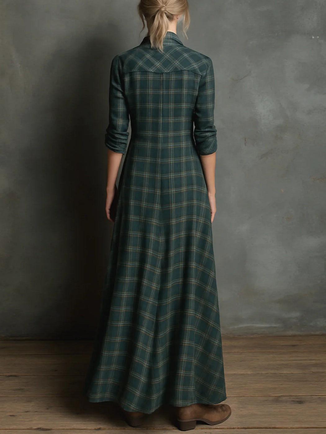 Devinekaro langes Kleid in Grün, Detail des Karomusters