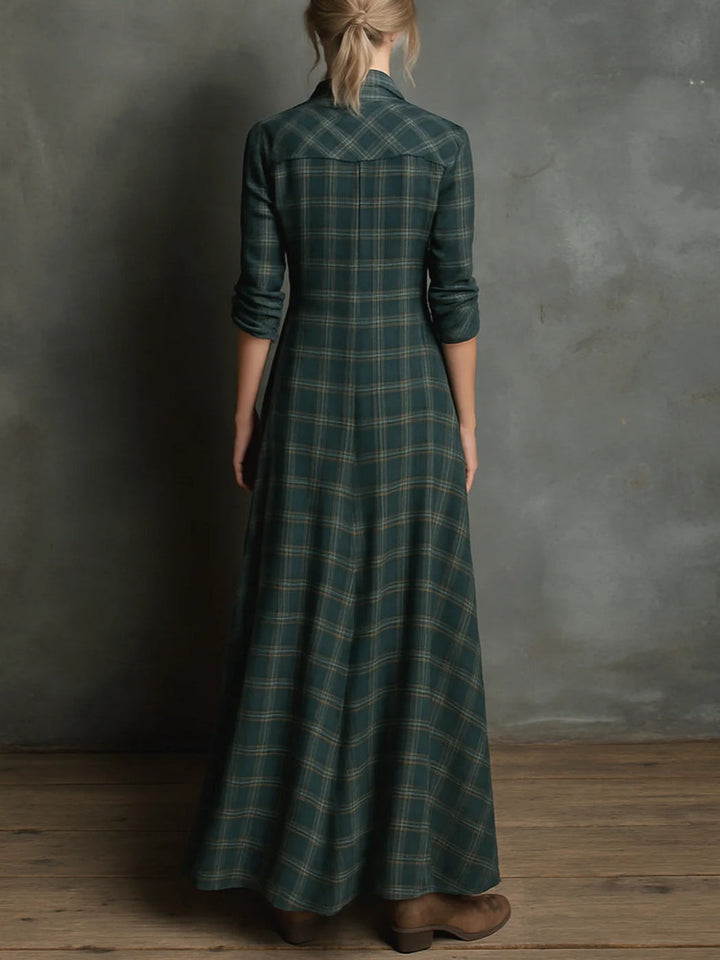Devinekaro langes Kleid in Grün, Detail des Karomusters