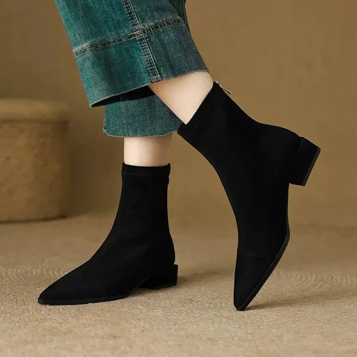 Delphine™ Stiefeletten in Schwarz