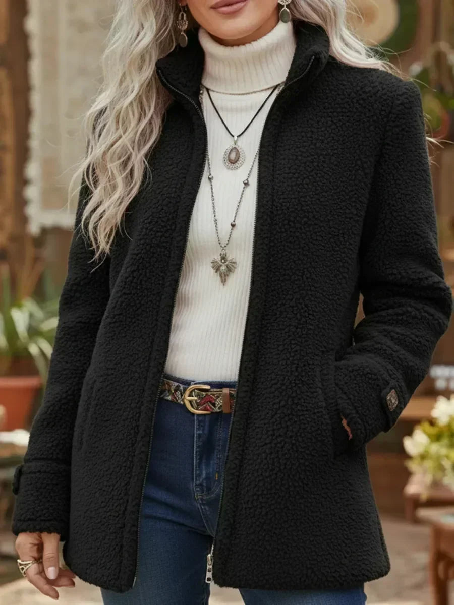 Judith™ Jacke in Schwarz