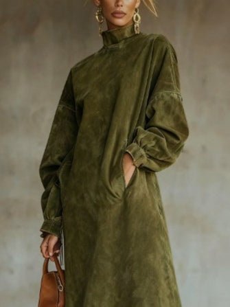 Matilda Midikleid in Olivgrün – Detailansicht von Stehkragen und Ärmelpartie